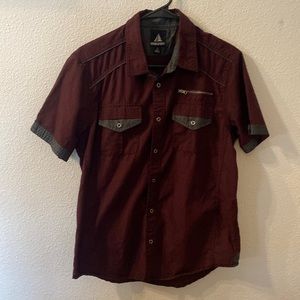 Infringement short sleeve button down size small